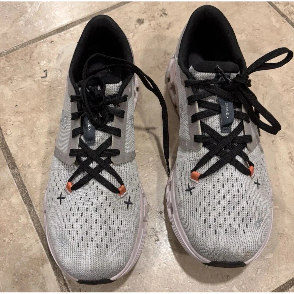 On Cloud X 4 Women’s 8.5 Silver Flame Running Training Shoes Sneakers EU 40